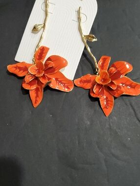 Gold tone stem‎ branch orange red resin flower drop dangle earrings brand new